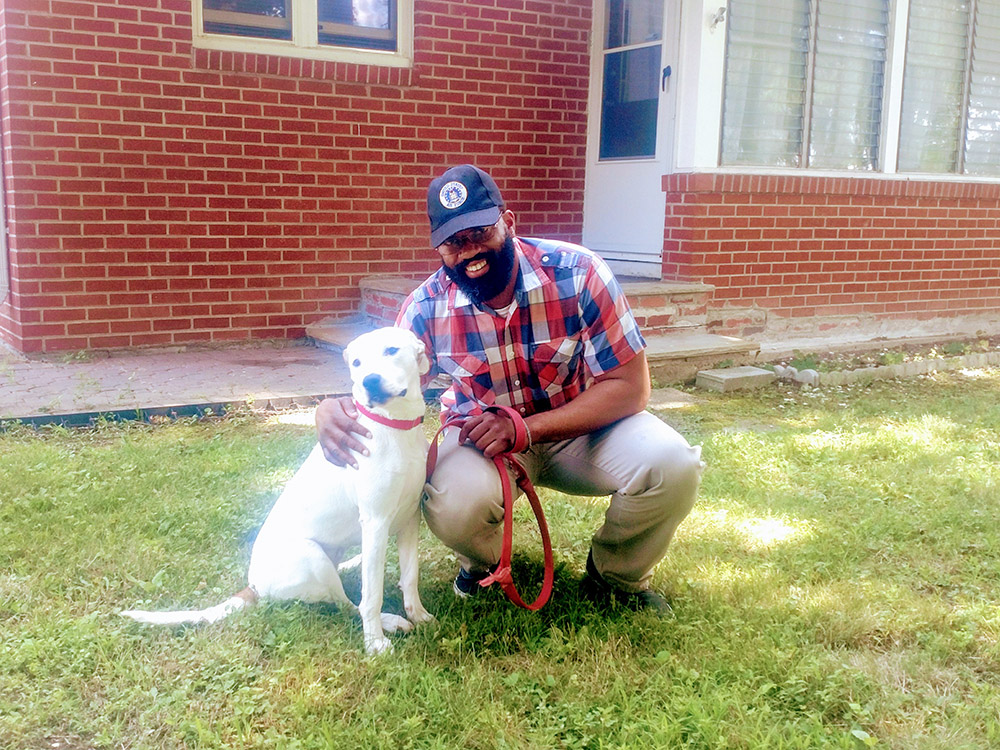 evie-ptsd-dog-with-gavin-img20170819_145446220