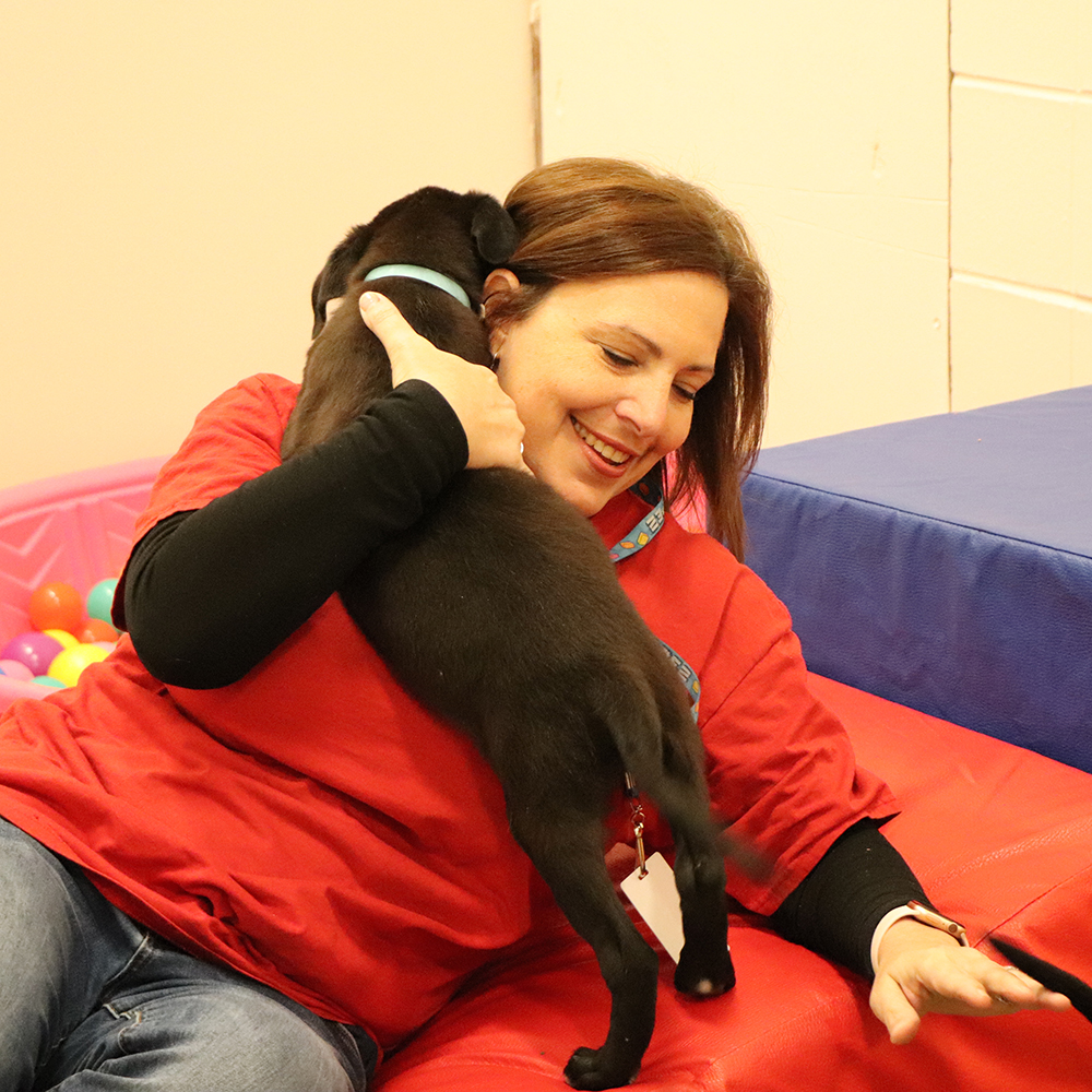 volunteer-month-2020-team-levine-puppy-play-IMG_5017