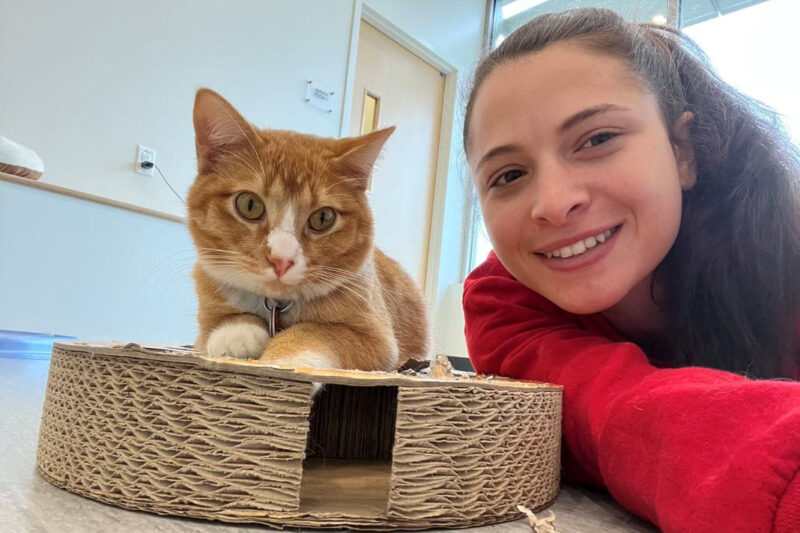 volunteer-month-wk4-melanie-waller-with-queso-040122